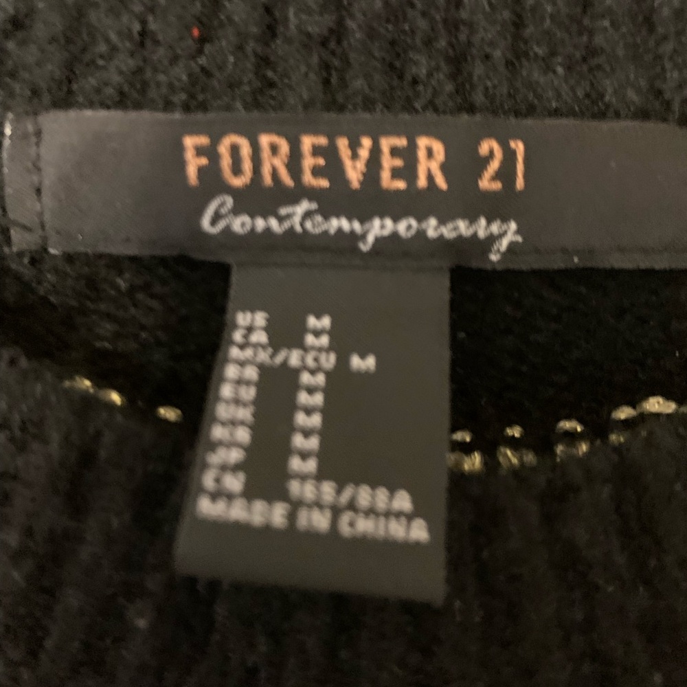 Forever 21 sweater - Picture 3 of 5